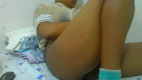 Snapshot of notoy1 chatting on October 27, 5:14 am notoy1 online show from October 27, 5:14 am