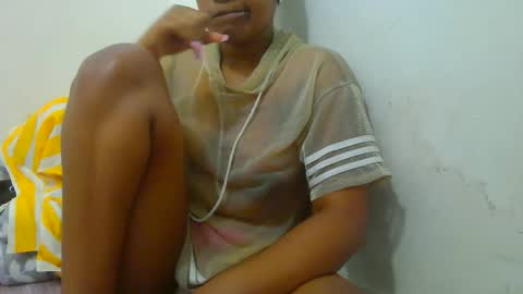 Snapshot of notoy1 chatting on October 10, 6:40 am notoy1 online show from October 10, 6:40 am