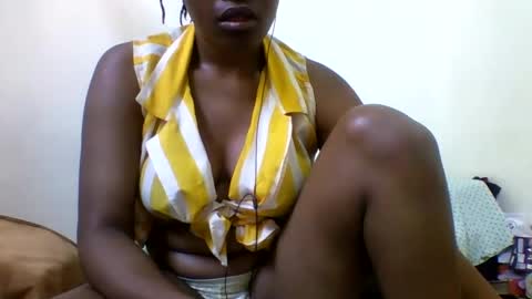 Snapshot of notoy1 chatting on February 26, 7:02 am notoy1 online show from February 26, 7:02 am