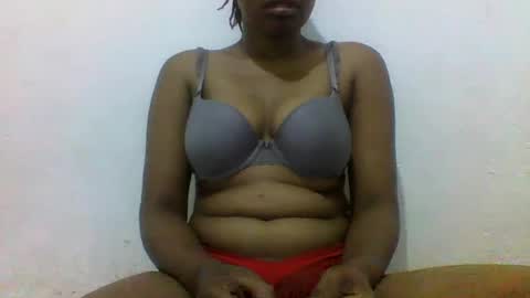 Snapshot of notoy1 chatting on February 19, 4:44 am notoy1 online show from February 19, 4:44 am