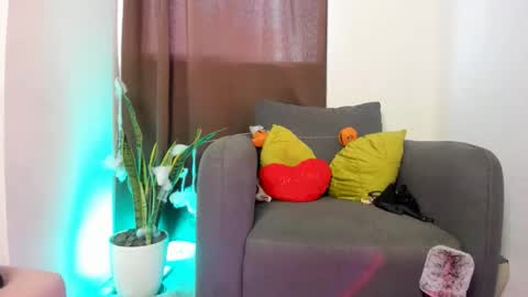 Snapshot of nyalgasai1 chatting on November 1, 9:52 pm Nia online show from November 1, 9:52 pm