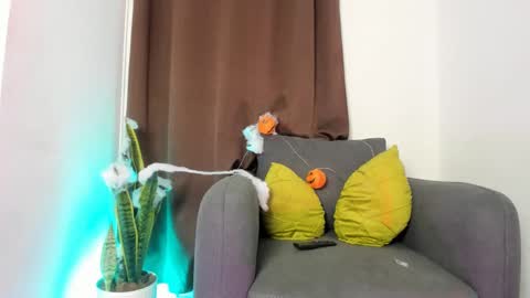 Snapshot of nyalgasai1 chatting on October 9, 3:43 am Nia online show from October 9, 3:43 am