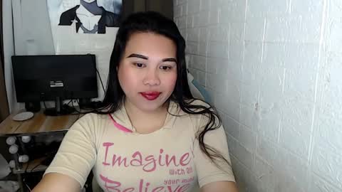 nylecummer online show from December 15, 7:10 pm