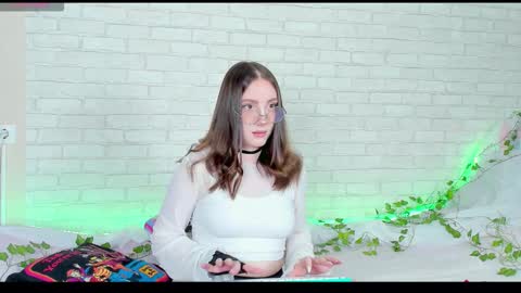 Kat online show from November 11, 7:00 pm