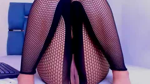 Snapshot of nymphomania9599 chatting on September 21, 7:23 pm xionela gates online show from September 21, 7:23 pm