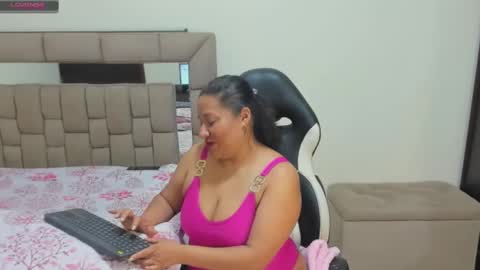 nyomi browm online show from February 16, 4:31 am