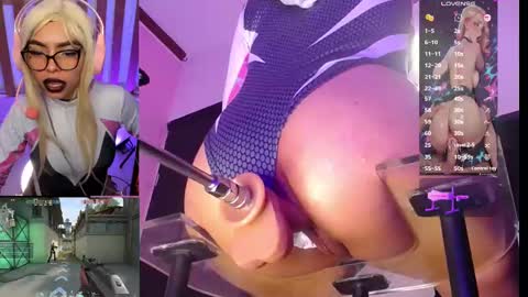 Snapshot of nyveth chatting on September 20, 11:14 pm Nyvet online show from September 20, 11:14 pm