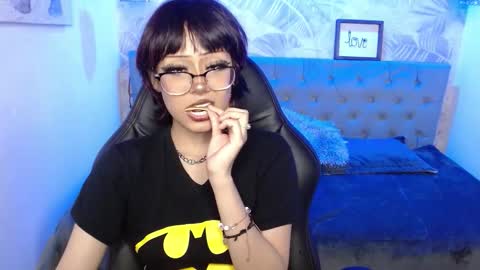 Snapshot of nyxie_ chatting on September 23, 7:56 pm nyxie online show from September 23, 7:56 pm