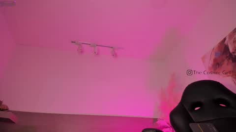 Nyx Shadow online show from September 25, 5:17 am