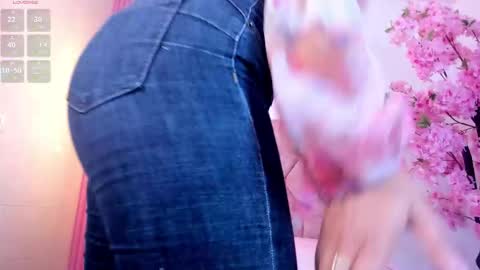 MAILY  online show from November 28, 8:23 pm