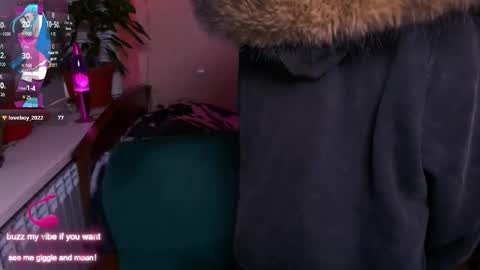 Snapshot of obedientt_ chatting on September 23, 11:41 am Moonlight online show from September 23, 11:41 am