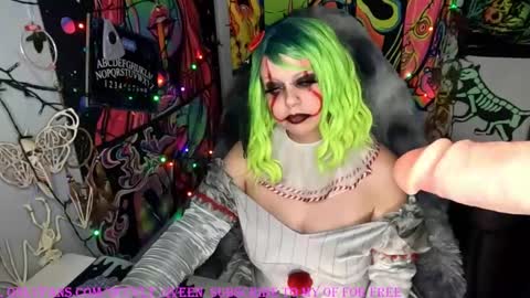 Snapshot of occvlt_qveen chatting on October 14, 4:59 am occvlt qveen online show from October 14, 4:59 am