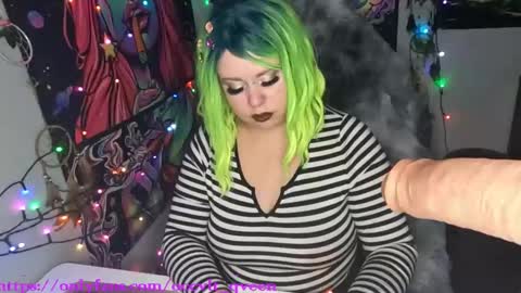 occvlt qveen online show from December 27, 1:00 am