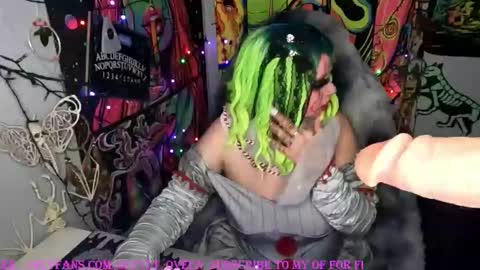 Snapshot of occvlt_qveen chatting on October 24, 11:34 pm occvlt qveen online show from October 24, 11:34 pm