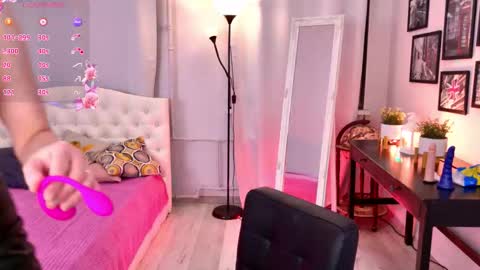 Lana online show from November 16, 8:31 pm