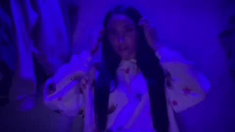 A L A R A  online show from October 20, 2:36 am