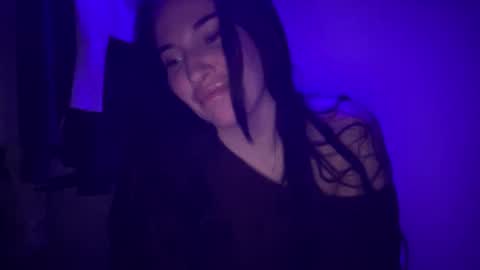 A L A R A  online show from October 29, 2:38 am