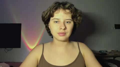 Evie online show from April 13, 2:18 pm