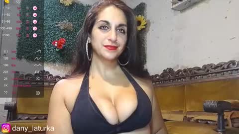 Snapshot of odalisca_bellydancer chatting on February 27, 12:21 am Daniela Dany online show from February 27, 12:21 am