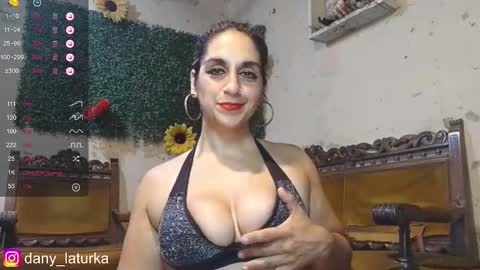 Snapshot of odalisca_bellydancer chatting on January 10, 5:37 am Daniela Dany online show from January 10, 5:37 am