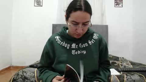 Val online show from March 9, 2:20 pm