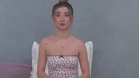Odette online show from December 2, 8:48 am