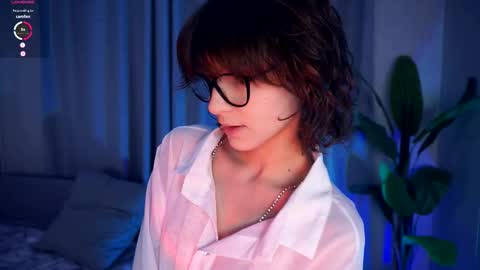 Thea online show from September 28, 7:08 pm