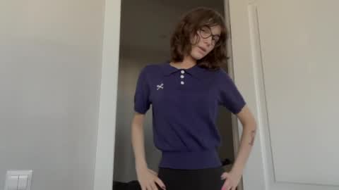 Thea online show from April 15, 4:46 am