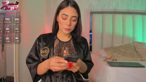 Holly online show from December 20, 7:50 pm