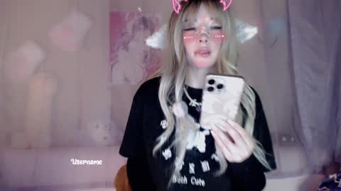 Snapshot of oh_pichuu chatting on February 3, 3:59 pm Milly online show from February 3, 3:59 pm