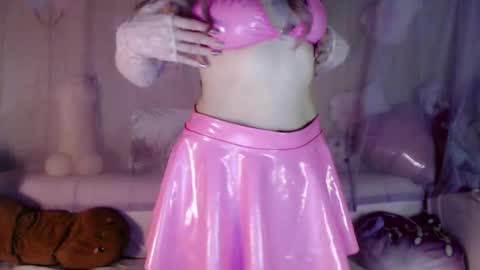 Milly online show from November 19, 1:55 pm