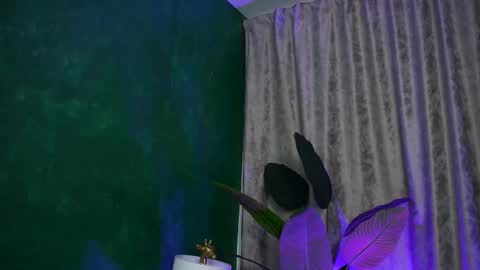 Snapshot of ohh_my_venus chatting on October 11, 4:28 am Julia online show from October 11, 4:28 am