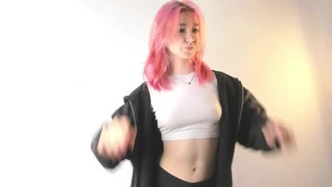 Emi and Ohpi online show from April 22, 10:23 am