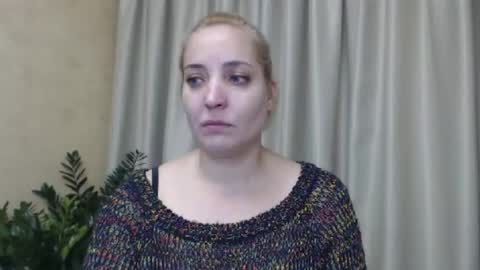 Mari online show from December 15, 2:05 pm