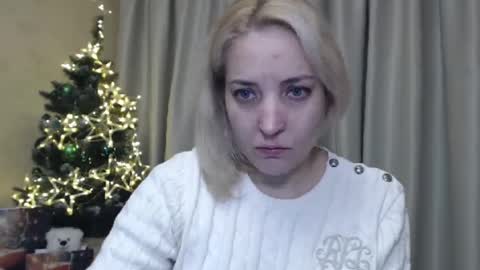 Mari online show from December 25, 3:06 pm