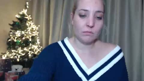 Mari online show from December 27, 9:54 pm