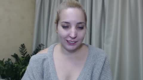 Mari online show from December 8, 2:30 pm