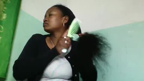 Snapshot of olgaaldy chatting on October 20, 6:49 am olgaaldy online show from October 20, 6:49 am