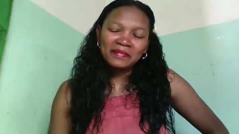 Snapshot of olgaaldy chatting on October 16, 11:57 am olgaaldy online show from October 16, 11:57 am