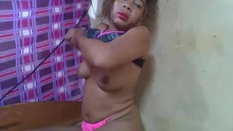 olinaa online show from May 5, 3:20 am