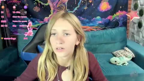 Olisa fox online show from September 18, 8:18 pm