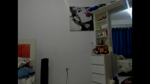 olivahot30 online show from October 3, 4:12 pm