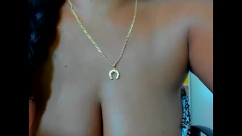 olivahot30 online show from December 25, 6:19 pm