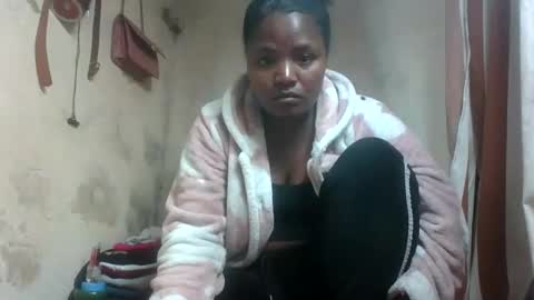 olivahras online show from September 23, 7:01 pm