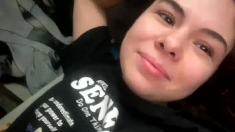 Snapshot of olivepeach chatting on December 6, 9:32 am Oil online show from December 6, 9:32 am