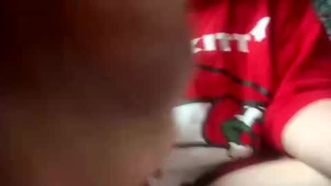 Snapshot of olivepeach chatting on February 12, 9:31 am Oil online show from February 12, 9:31 am