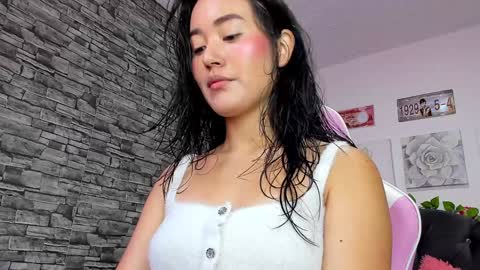 Snapshot of olivia22love chatting on January 19, 1:55 pm ..................................... 500 am- 1200 pm GMT-5 online show from January 19, 1:55 pm