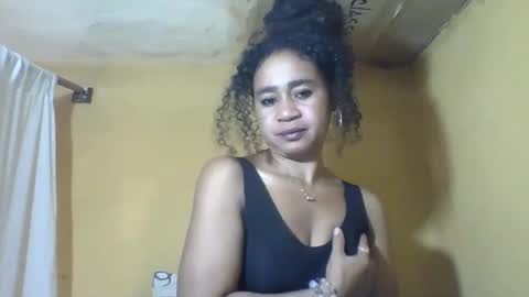 olivia9794 online show from May 27, 2:19 am