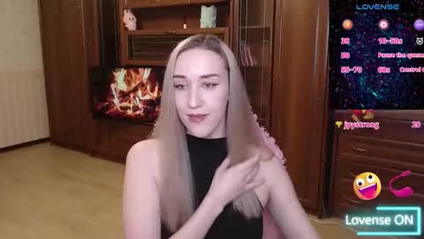 olivia_daze online show from March 5, 6:15 pm