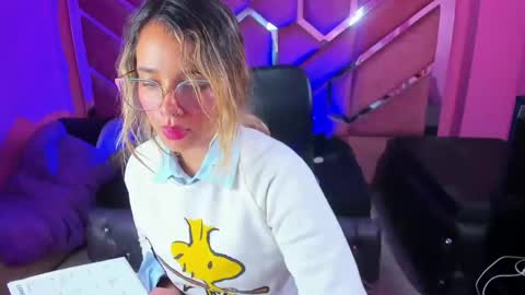 Snapshot of olivia_fox69 chatting on February 21, 3:45 am OLIVIA online show from February 21, 3:45 am